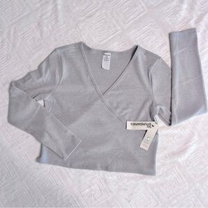 ***💲BOGO💲*** NWT crop sweater